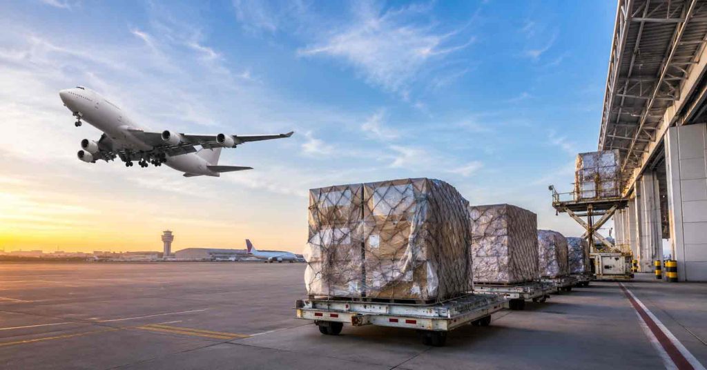 Descubra cómo la logística aérea internacional de Krystal Logistics conecta empresas con los principales mercados del mundo mediante soluciones rápidas, seguras y eficientes.