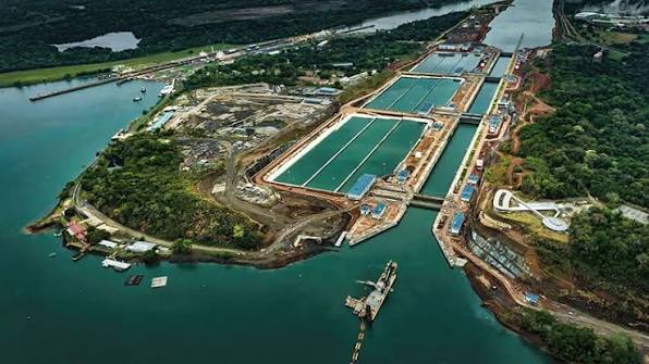 El transporte logístico en Panamá gana relevancia con el aumento de la capacidad del Canal.